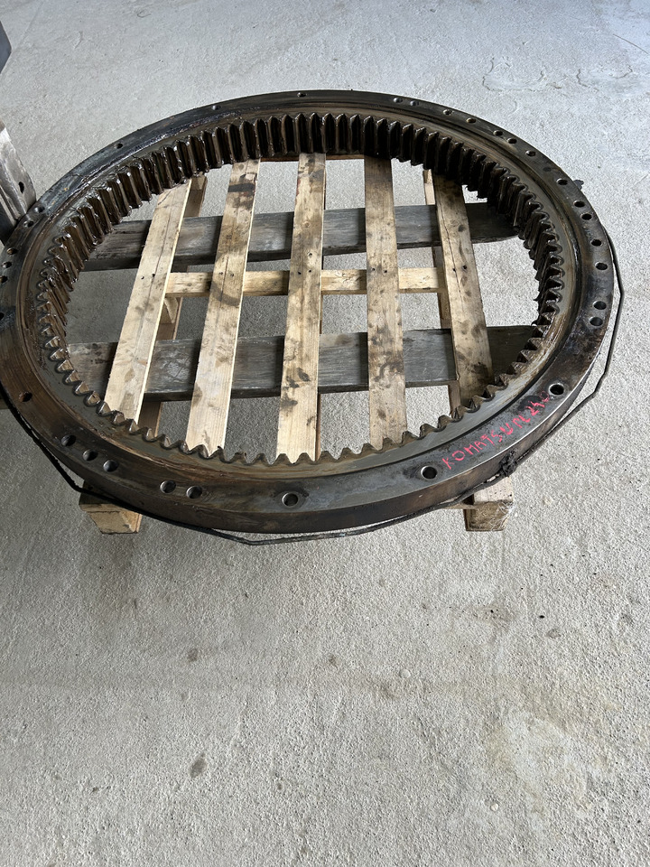 Komatsu PC240 - Corona de giro para Excavadora: foto 3 Komatsu PC240 - Corona de giro para Excavadora: foto 3