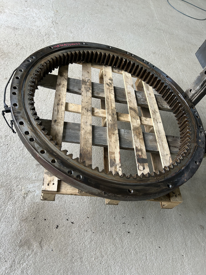 Komatsu PC240 - Corona de giro para Excavadora: foto 1 Komatsu PC240 - Corona de giro para Excavadora: foto 1