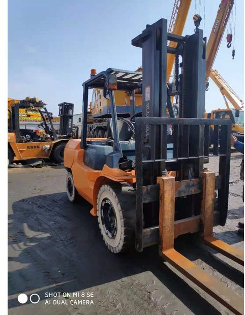 2016 Toyota 7FD50 - Carretilla elevadora: foto 2 2016 Toyota 7FD50 - Carretilla elevadora: foto 2
