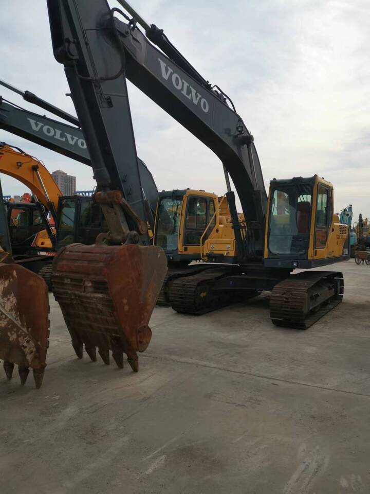 Volvo EC210B - Excavadora de cadenas: foto 3 Volvo EC210B - Excavadora de cadenas: foto 3