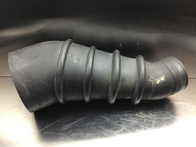 Liebherr Air Filter Hose - Tubo de admisión de aire: foto 2 Liebherr Air Filter Hose - Tubo de admisión de aire: foto 2