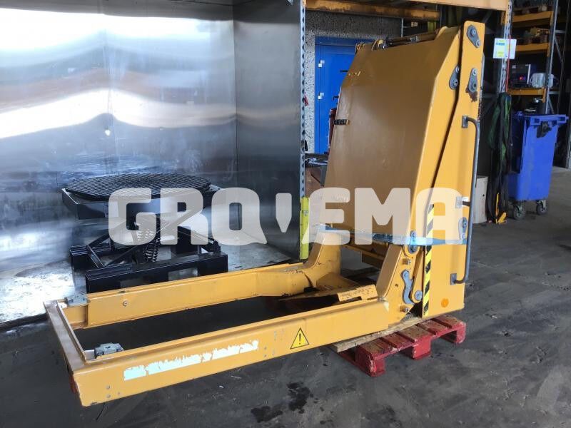 Liebherr Cabin Elevation - Cabina e interior: foto 1 Liebherr Cabin Elevation - Cabina e interior: foto 1