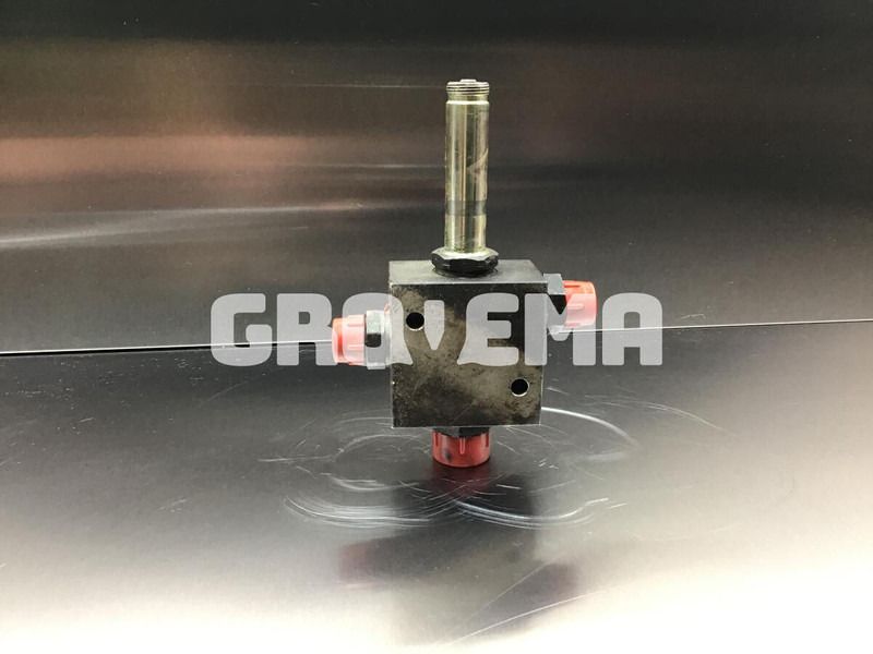 Liebherr Directional Control Valve - Hidráulica: foto 1 Liebherr Directional Control Valve - Hidráulica: foto 1