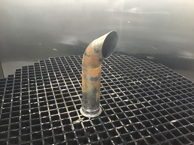 Liebherr End Pipe - Tubo de escape: foto 1 Liebherr End Pipe - Tubo de escape: foto 1