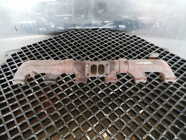 Liebherr Exhaust Pipe - Tubo de escape: foto 4 Liebherr Exhaust Pipe - Tubo de escape: foto 4