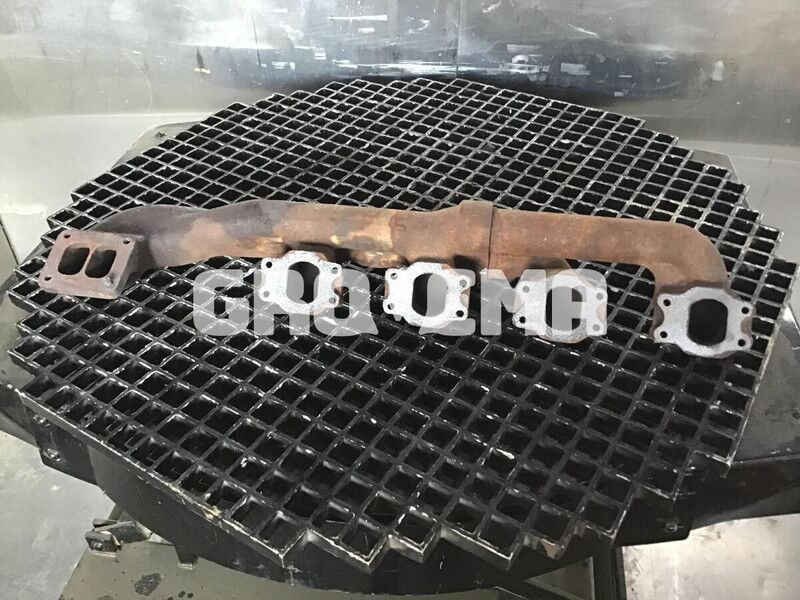 Liebherr Exhaust pipe - Motor y piezas: foto 1 Liebherr Exhaust pipe - Motor y piezas: foto 1