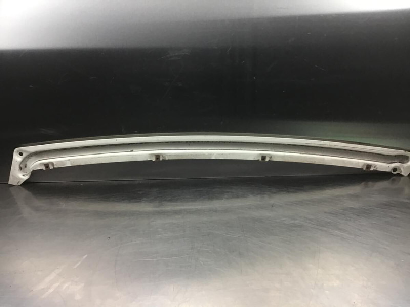 Liebherr Guide Left - Parachoques: foto 2 Liebherr Guide Left - Parachoques: foto 2