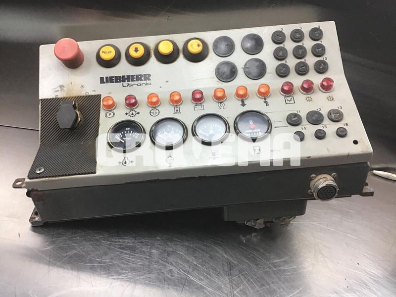 Liebherr Instrument Panel - Salpicadero: foto 1 Liebherr Instrument Panel - Salpicadero: foto 1