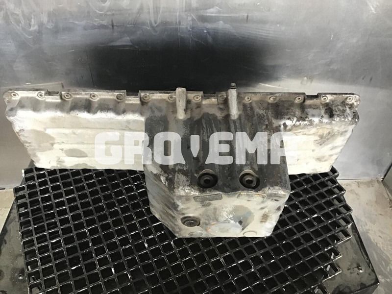 Liebherr Oil Sump - Cárter: foto 1 Liebherr Oil Sump - Cárter: foto 1