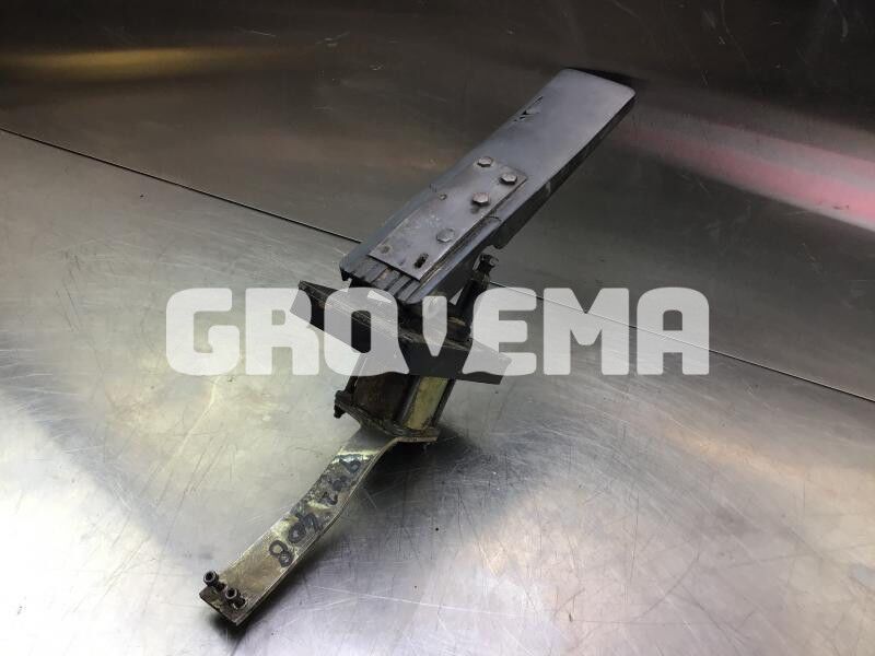 Liebherr Pedal - Pedal: foto 1 Liebherr Pedal - Pedal: foto 1