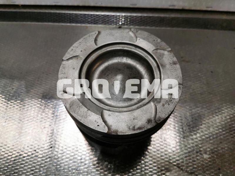 Liebherr Piston - Motor y piezas: foto 3 Liebherr Piston - Motor y piezas: foto 3