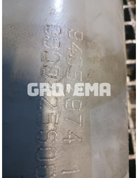 Liebherr R922 LC / R922 NLC / R922 SLC / R922 XLC - Cilindro hidráulico: foto 2 Liebherr R922 LC / R922 NLC / R922 SLC / R922 XLC - Cilindro hidráulico: foto 2