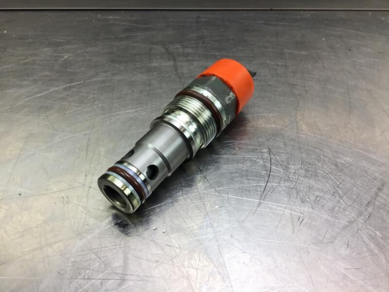 Liebherr R926 COMP / R926 K-LC / R922 Li / R922 LC / R926 LC / R922 NLC / R922 SLC / R922 XLC / R926 CL / R926 NLC / R926 SLC / R926 WLC - Válvula: foto 3 Liebherr R926 COMP / R926 K-LC / R922 Li / R922 LC / R926 LC / R922 NLC / R922 SLC / R922 XLC / R926 CL / R926 NLC / R926 SLC / R926 WLC - Válvula: foto 3