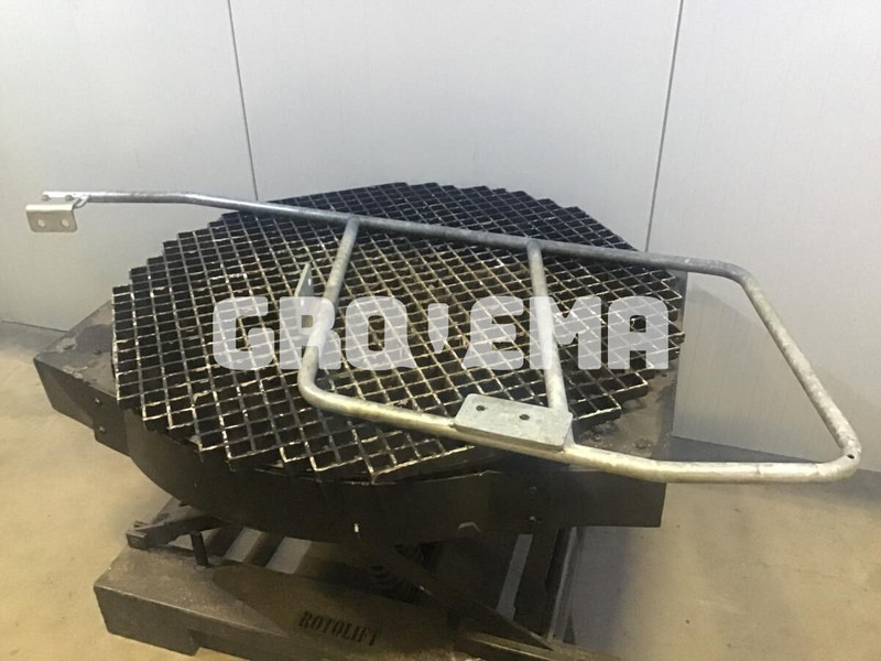 Liebherr R934 , R926, R930, R938 - Cabina e interior: foto 1 Liebherr R934 , R926, R930, R938 - Cabina e interior: foto 1