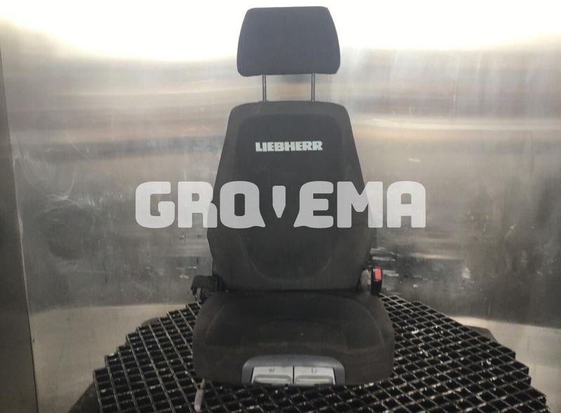 Liebherr R946 LC / R946 NLC - Asiento: foto 3 Liebherr R946 LC / R946 NLC - Asiento: foto 3