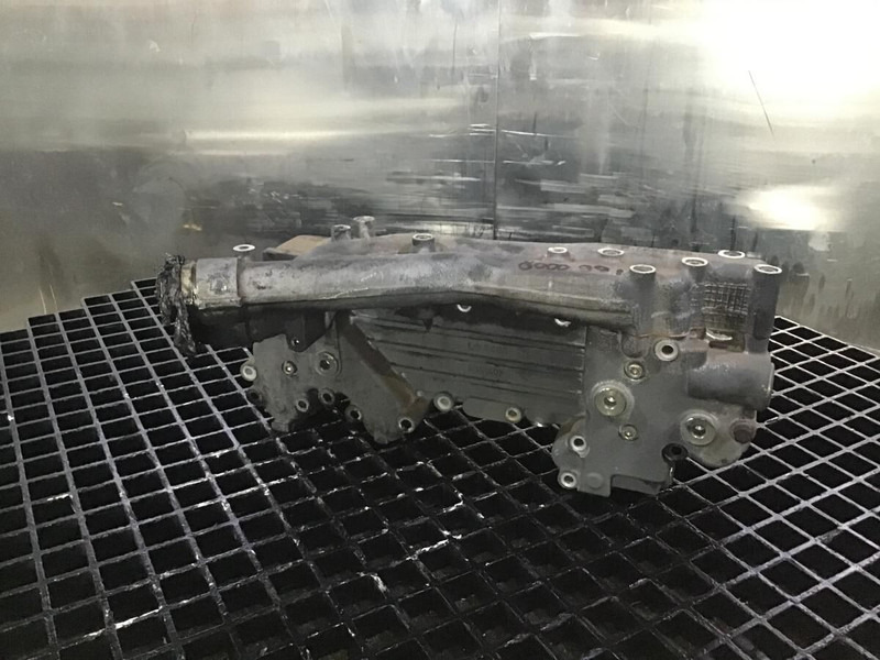 Liebherr R974B / R974 / R974 Li / R974 HD - Enfriador de aceite: foto 1 Liebherr R974B / R974 / R974 Li / R974 HD - Enfriador de aceite: foto 1