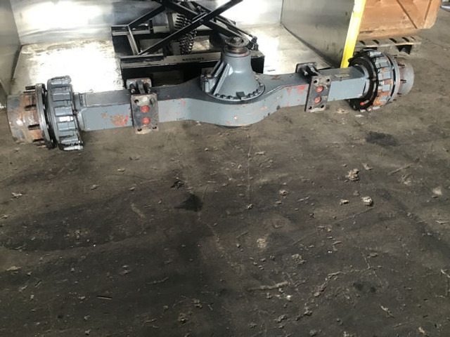 Liebherr Rear Axle - Eje y piezas: foto 1 Liebherr Rear Axle - Eje y piezas: foto 1