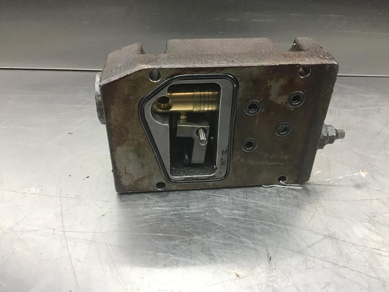 Liebherr Regulator Valve - Válvula: foto 2 Liebherr Regulator Valve - Válvula: foto 2