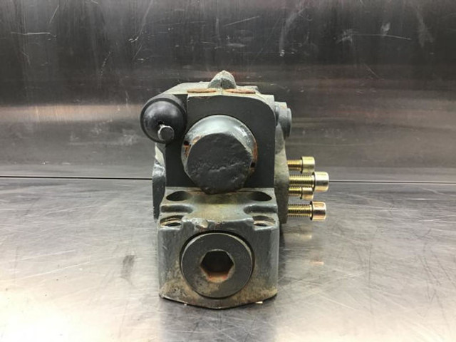 Válvula Liebherr Safety Valve: foto 7