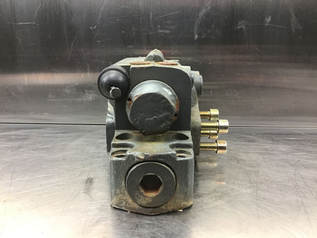 Válvula Liebherr Safety Valve: foto 14