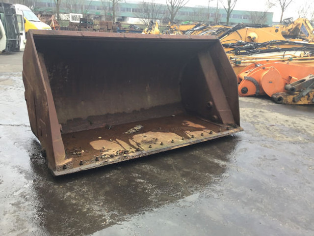 Liebherr Shovelbak Ulrich 84730 Type HY L550-456 - Cazo: foto 2 Liebherr Shovelbak Ulrich 84730 Type HY L550-456 - Cazo: foto 2