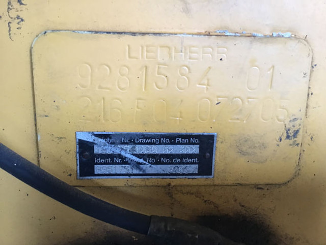 Carrocería y exterior Liebherr Stick 2,4 M: foto 8