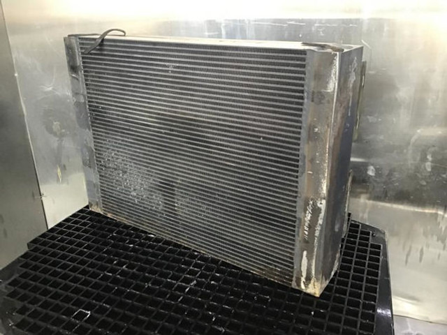 Liebherr Water cooler - Radiador: foto 3 Liebherr Water cooler - Radiador: foto 3