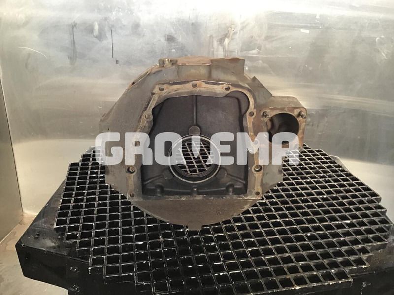 Liebherr Flywheel Housing - Piezas de recambio: foto 2 Liebherr Flywheel Housing - Piezas de recambio: foto 2