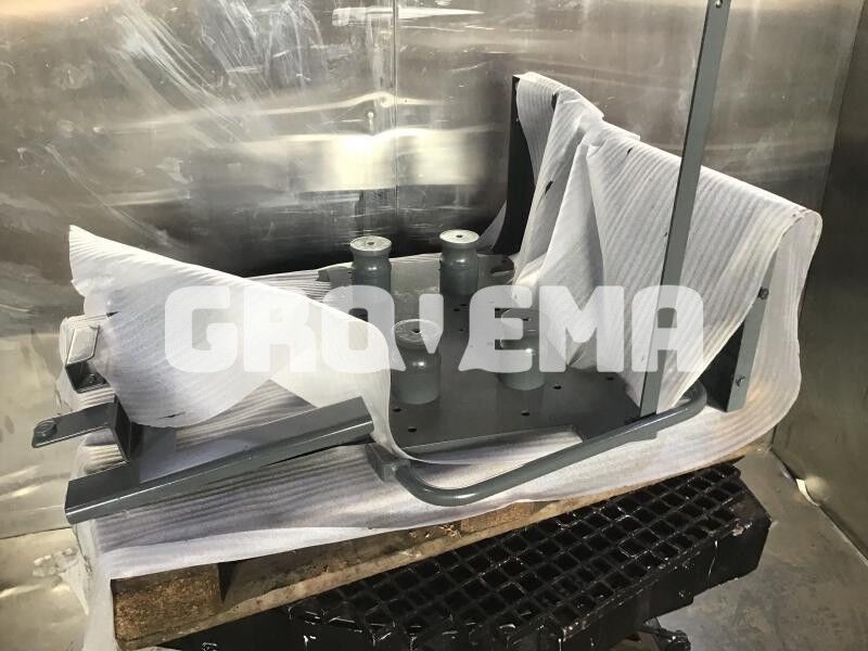 Piezas de recambio Liebherr Holder for generator/toolbox: foto 1