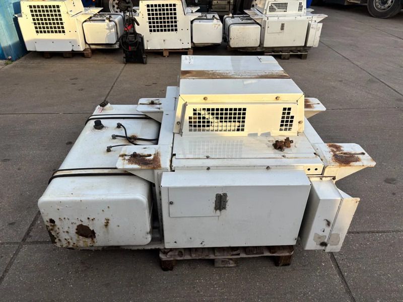 CARRIER Genset / 2017 / 3x in stock - Generador industriale: foto 4 CARRIER Genset / 2017 / 3x in stock - Generador industriale: foto 4