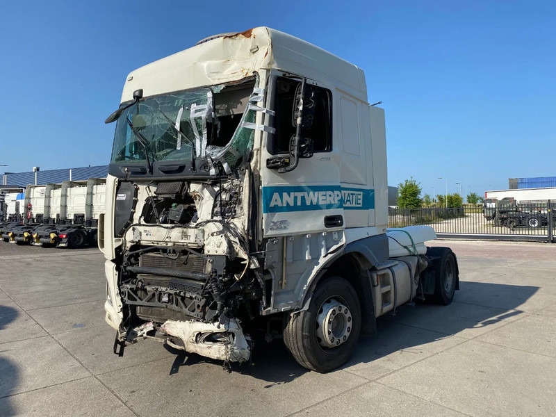 DAF XF 106.460 SC / Damaged / Stand Airco - Cabeza tractora: foto 3 DAF XF 106.460 SC / Damaged / Stand Airco - Cabeza tractora: foto 3