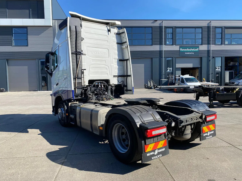 Volvo FH 13.500 Globetrotter XL / I-Park Cool / 2x Tank / Euro 6D - Cabeza tractora: foto 4 Volvo FH 13.500 Globetrotter XL / I-Park Cool / 2x Tank / Euro 6D - Cabeza tractora: foto 4