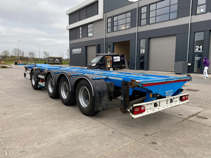 D-Tec CT-43-04D VCC-05 Combitrailer / 4 Axles / 1x Lift Axle - Portacontenedore/ Intercambiable semirremolque: foto 3 D-Tec CT-43-04D VCC-05 Combitrailer / 4 Axles / 1x Lift Axle - Portacontenedore/ Intercambiable semirremolque: foto 3