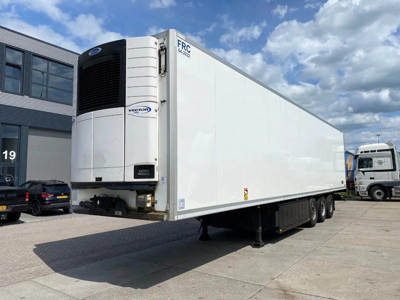 Kögel S24-4 Frigo / Vector 1350 / SAF + Disc / 1x Lift Axle - Frigorífico semirremolque: foto 4 Kögel S24-4 Frigo / Vector 1350 / SAF + Disc / 1x Lift Axle - Frigorífico semirremolque: foto 4