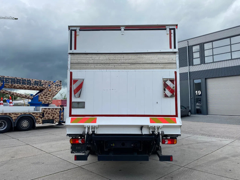 Renault D16.280 / Closed Box / Automatic / Euro 6 - Camión caja cerrada: foto 5 Renault D16.280 / Closed Box / Automatic / Euro 6 - Camión caja cerrada: foto 5