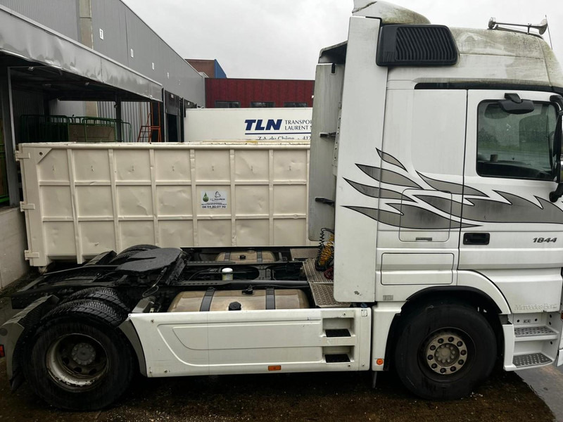Mercedes-Benz Actros 1844 Retarder + Full Spoiler - Cabeza tractora: foto 3 Mercedes-Benz Actros 1844 Retarder + Full Spoiler - Cabeza tractora: foto 3