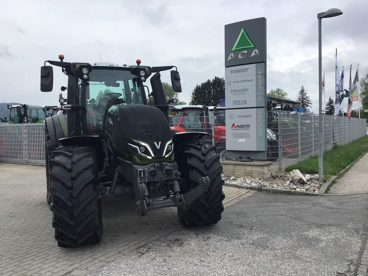 Valtra Q305 - Tractor: foto 2 Valtra Q305 - Tractor: foto 2