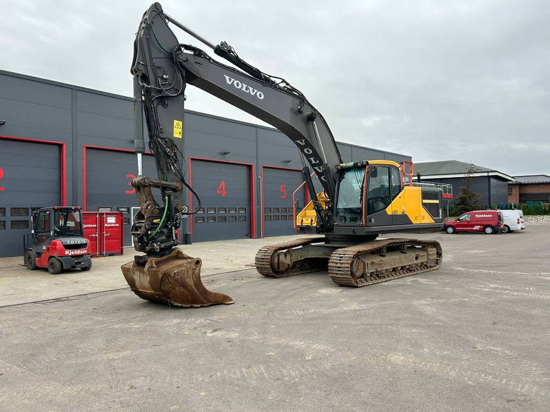 Volvo EC 300 EL - Excavadora de cadenas: foto 1 Volvo EC 300 EL - Excavadora de cadenas: foto 1