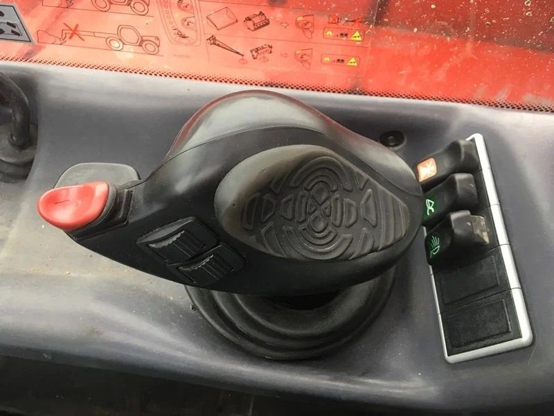 Manipulador telescópico Manitou MLT735 120 LSU: foto 11