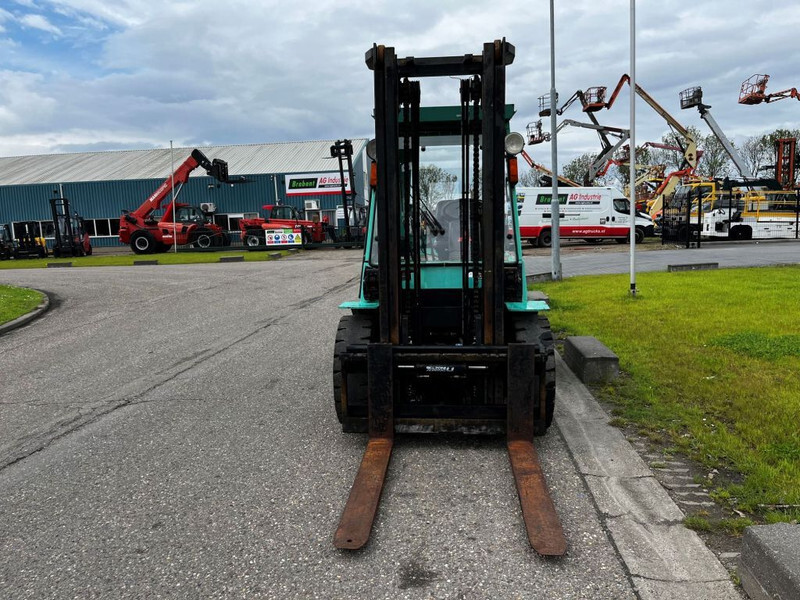 Mitsubishi FD45 - Carretilla elevadora diésel: foto 5 Mitsubishi FD45 - Carretilla elevadora diésel: foto 5