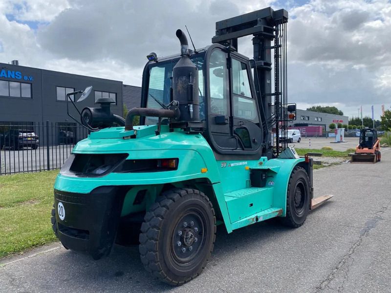 Carretilla elevadora diésel Mitsubishi FD90N: foto 6 Carretilla elevadora diésel Mitsubishi FD90N: foto 6