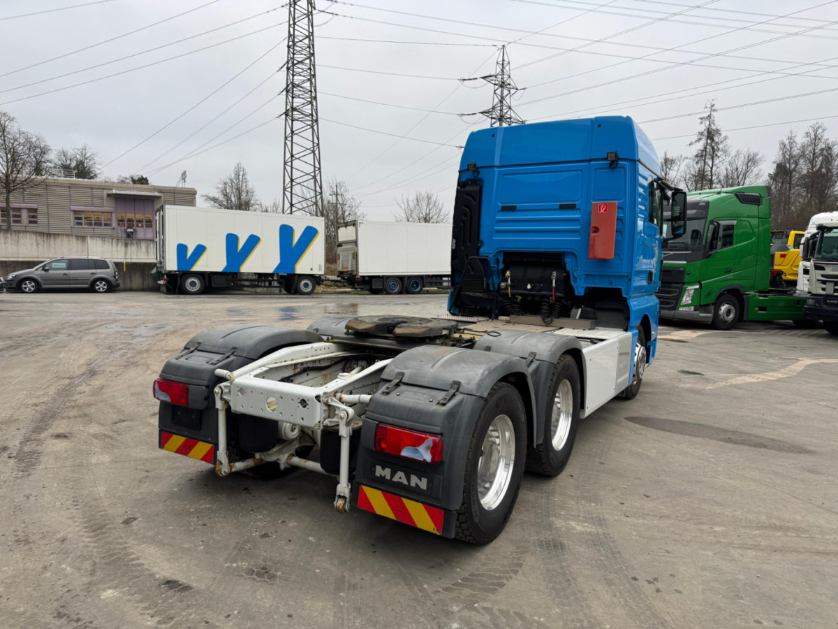 MAN TGX 33.520 6x4 - Cabeza tractora: foto 5 MAN TGX 33.520 6x4 - Cabeza tractora: foto 5