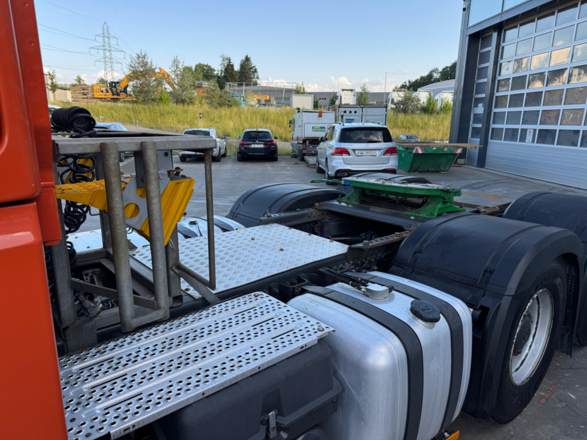 Leasing financiero de MERCEDES Actros 3358 6x4 120T leasing MERCEDES Actros 3358 6x4 120T: foto 9 Leasing financiero de MERCEDES Actros 3358 6x4 120T leasing MERCEDES Actros 3358 6x4 120T: foto 9