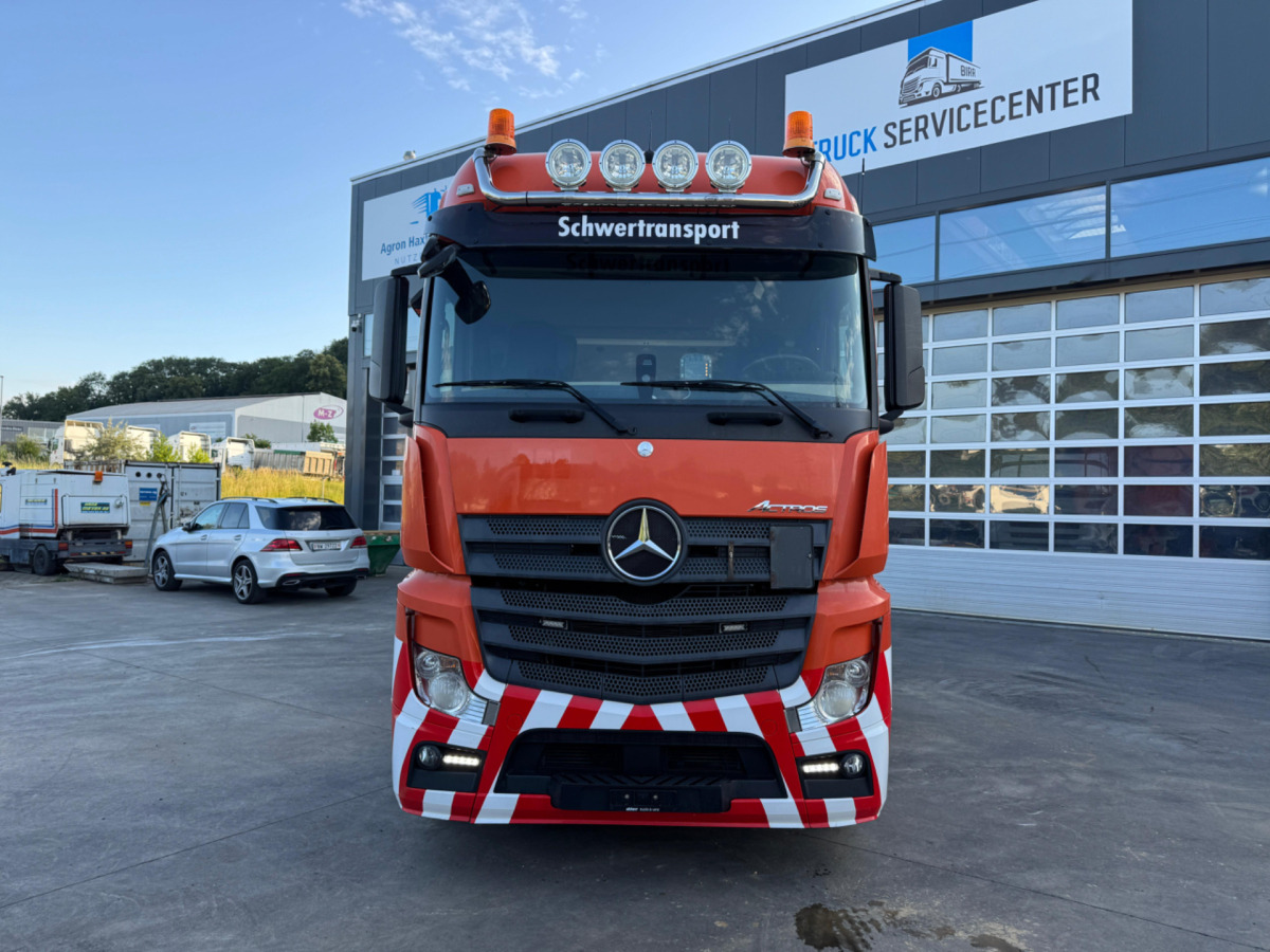 MERCEDES Actros 3358 6x4 120T - Cabeza tractora: foto 2 MERCEDES Actros 3358 6x4 120T - Cabeza tractora: foto 2