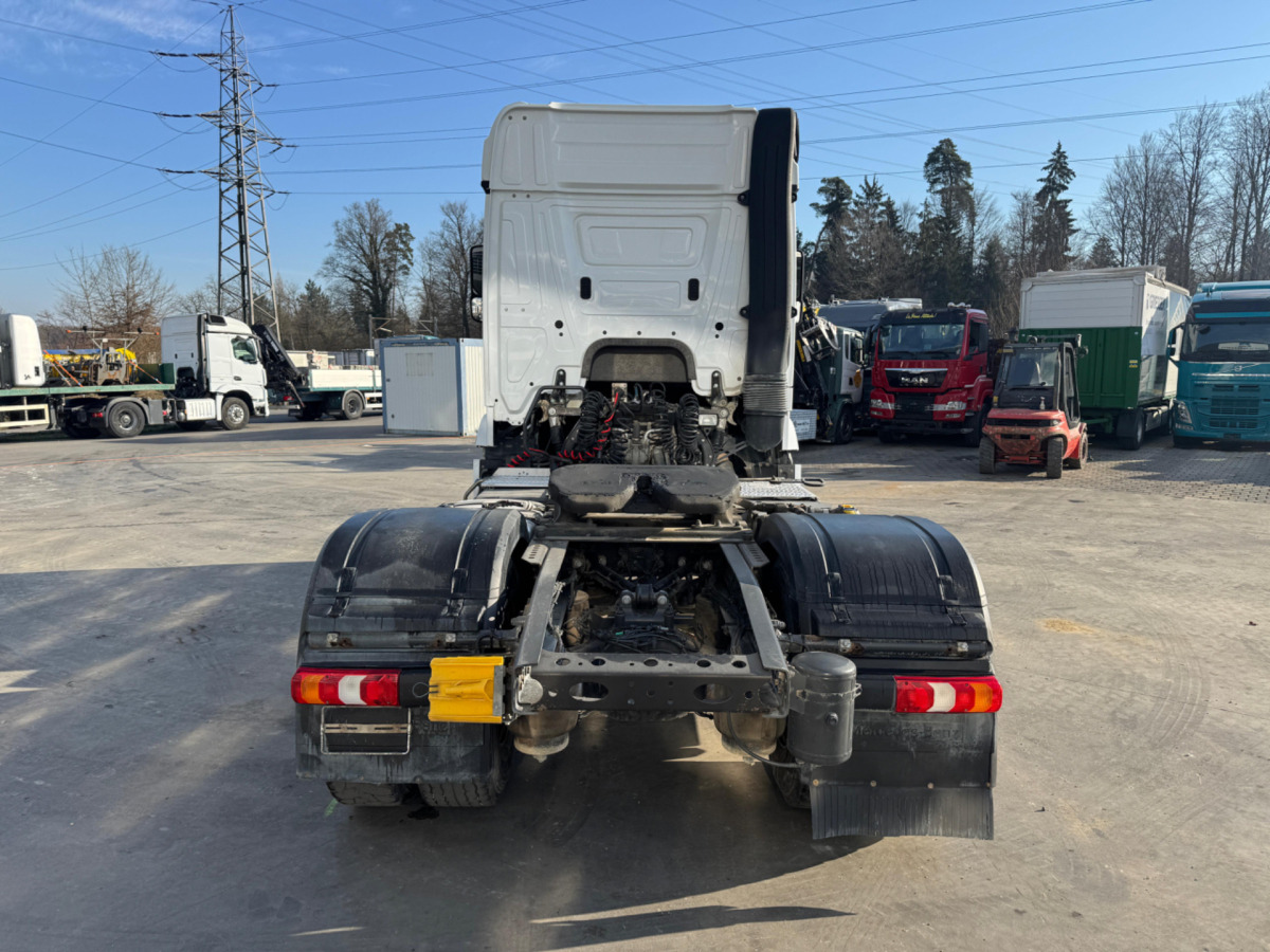 MERCEDES Arocs 1851 4x4H Kipphydraulik - Cabeza tractora: foto 5 MERCEDES Arocs 1851 4x4H Kipphydraulik - Cabeza tractora: foto 5