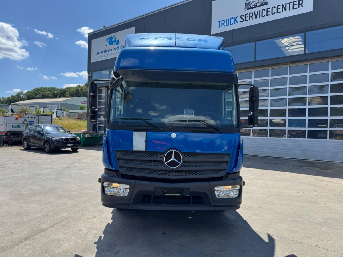MERCEDES Atego 1330 4x2 - Cabeza tractora: foto 2 MERCEDES Atego 1330 4x2 - Cabeza tractora: foto 2
