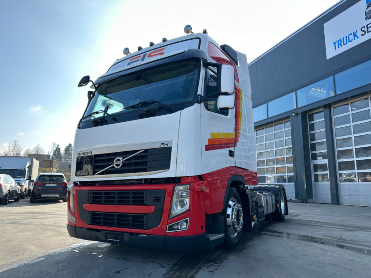 VOLVO FH-420 4x2 Lowdeck - Cabeza tractora: foto 1 VOLVO FH-420 4x2 Lowdeck - Cabeza tractora: foto 1