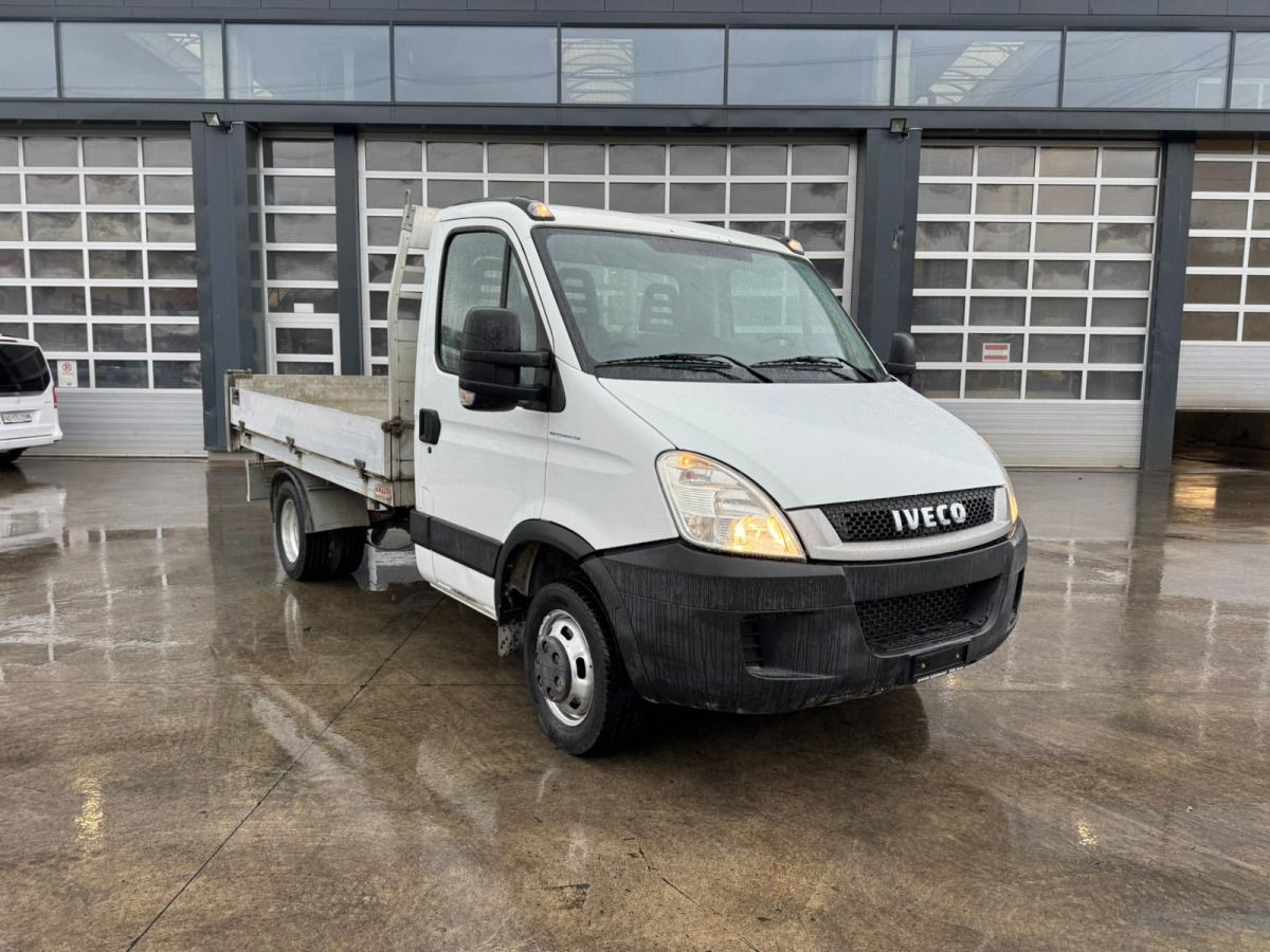 IVECO Daily 35C15 Kipper - Volquete furgoneta: foto 3 IVECO Daily 35C15 Kipper - Volquete furgoneta: foto 3