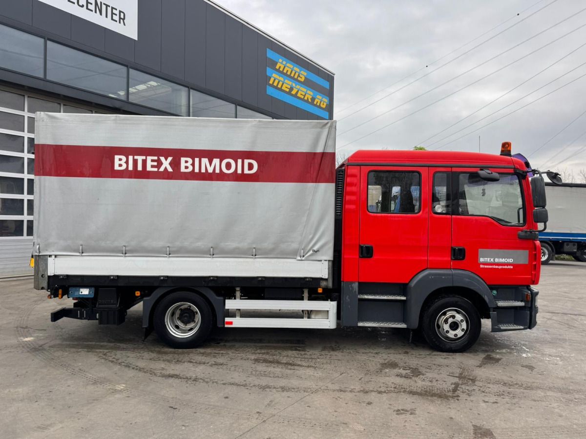 MAN TGL 12.240 4x2 ADR - Camión lona: foto 4 MAN TGL 12.240 4x2 ADR - Camión lona: foto 4