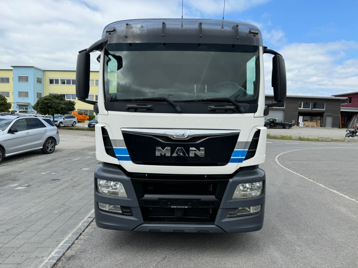 MAN TGS 26.440 6x2 Chassis - Chasis camión: foto 2 MAN TGS 26.440 6x2 Chassis - Chasis camión: foto 2